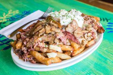 La Banquise poutine