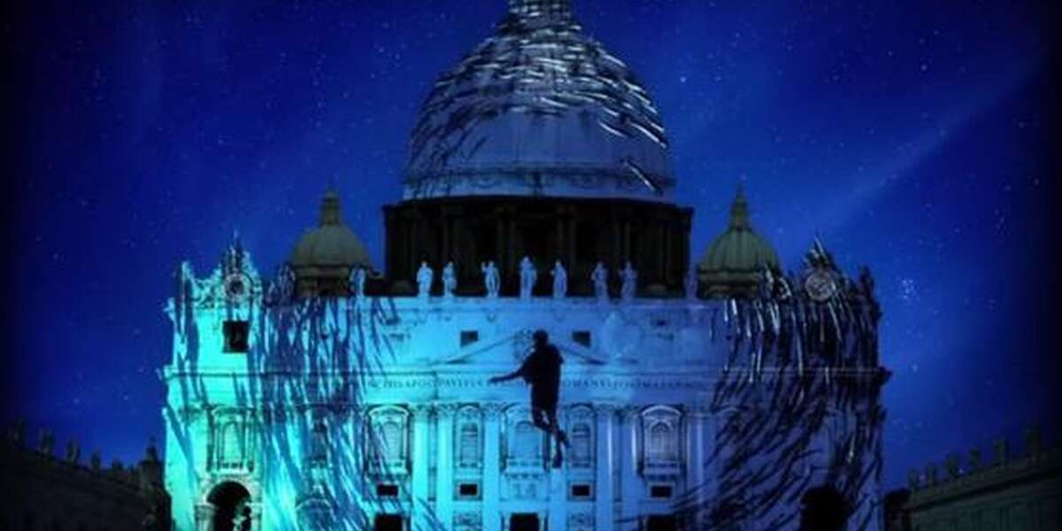 Giant Animals Take Over The Vatican In Stunning Light Show - The Dodo