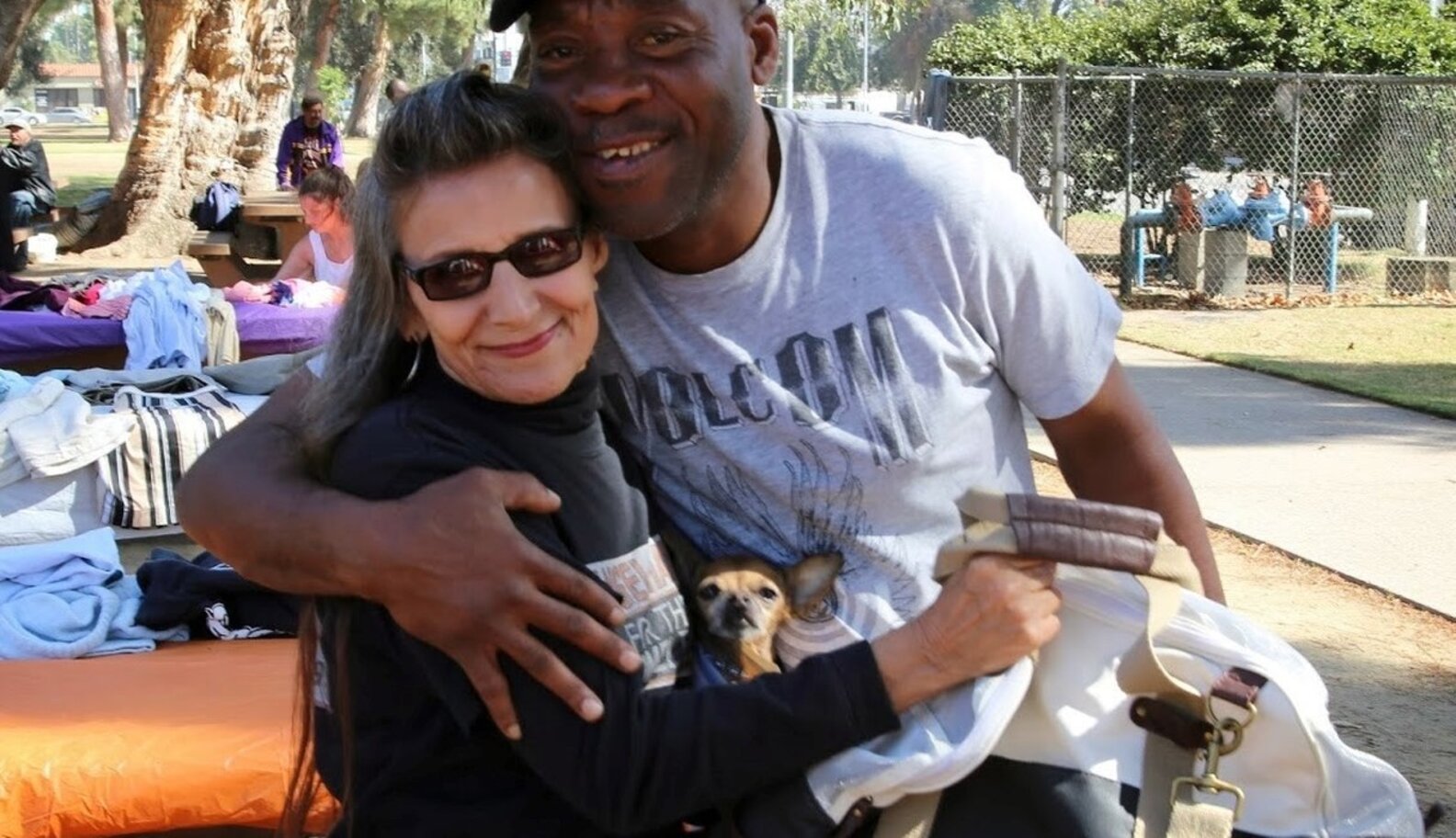 She's Dedicating Her Life To Helping Homeless People And Their Pets ...