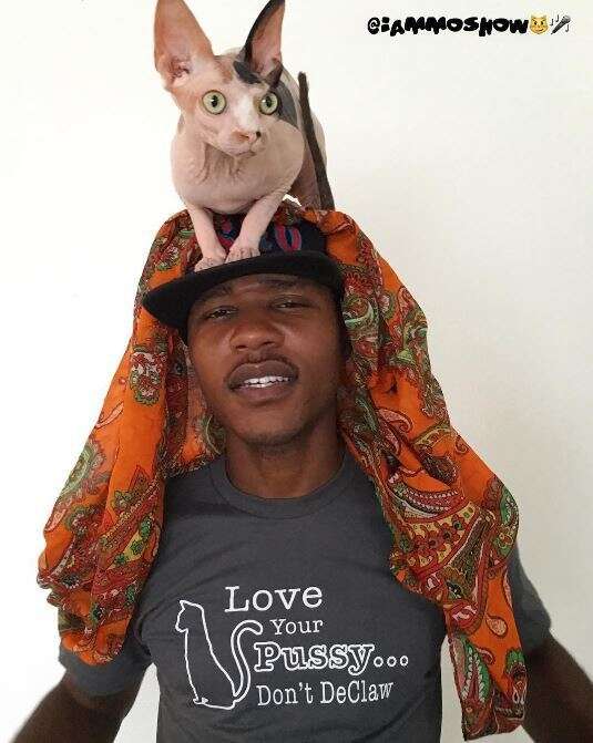 Man Who Swore He Didn’t Like Cats Can’t Live Without Them Now - The Dodo