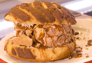 Skip Mister Softee and Get These Handmade Frozen Mexican Treats Instead