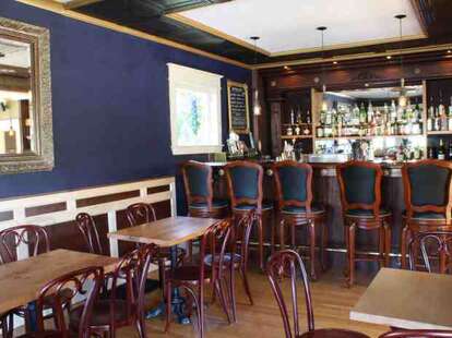 Beech St Parlor: A Bar in Portland, OR - Thrillist