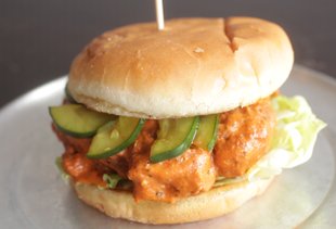 This LA Spot Breaks the Rules With Indian Fried Chicken Sandwiches 
