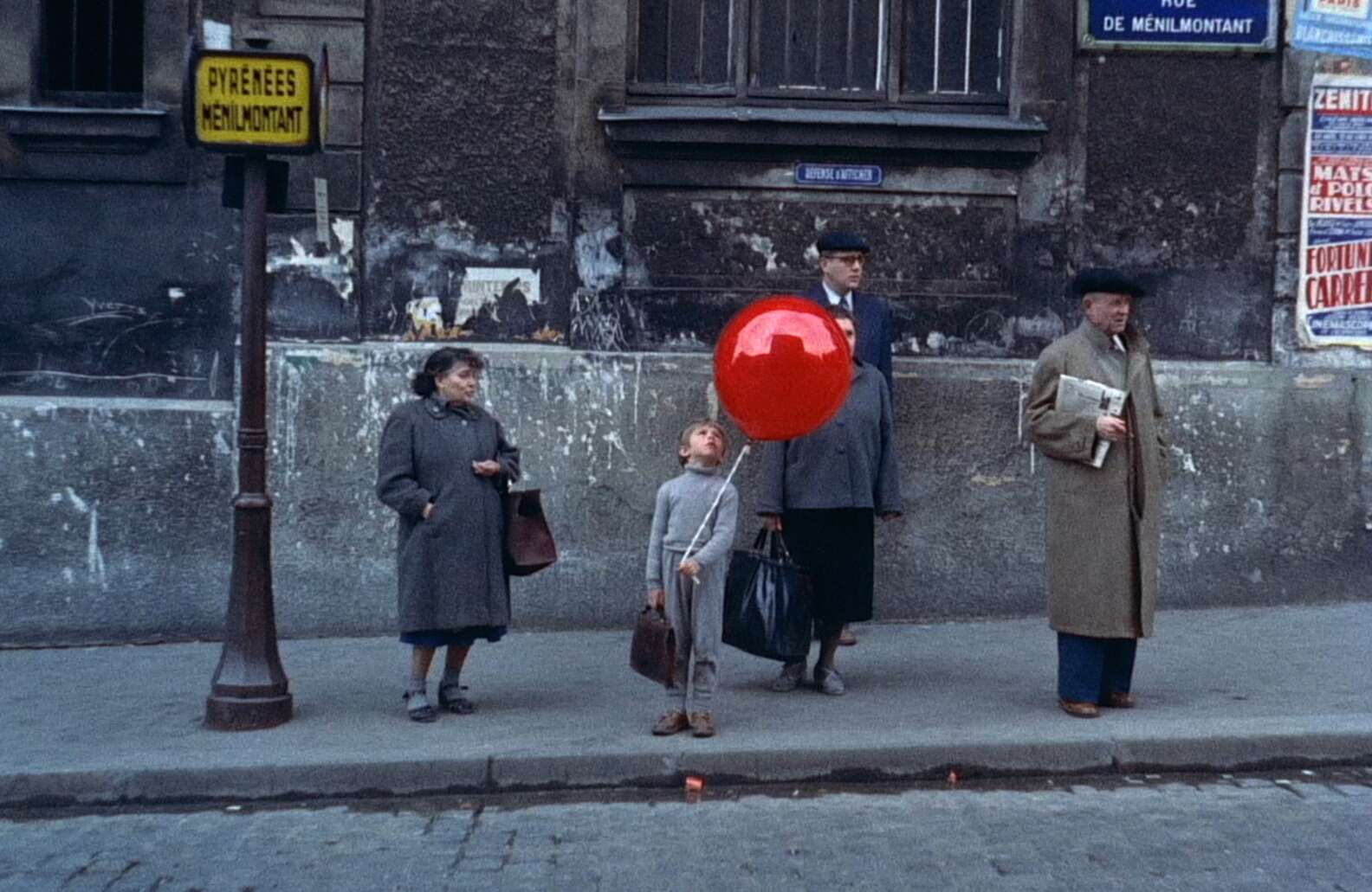 Movie Props Effect Example Greatest Movie Props of All Time: From Lightsabers to Wilson - Thrillist