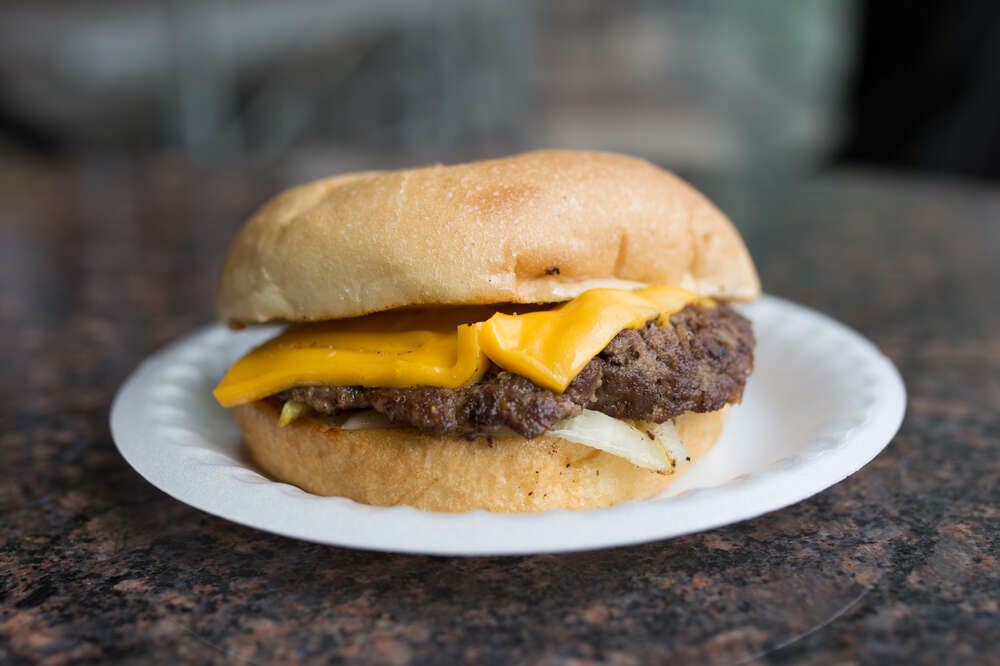 New 'Kansas City Chiefs Burger' offered at fast food spot  in