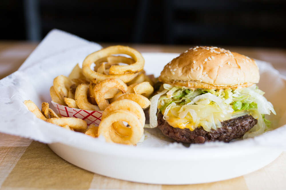 New 'Kansas City Chiefs Burger' offered at fast food spot  in Germany