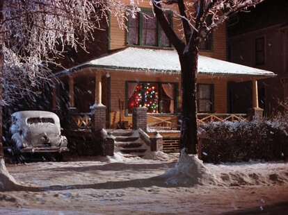 You Can Spend the Night in the 'A Christmas Story' House - Thrillist