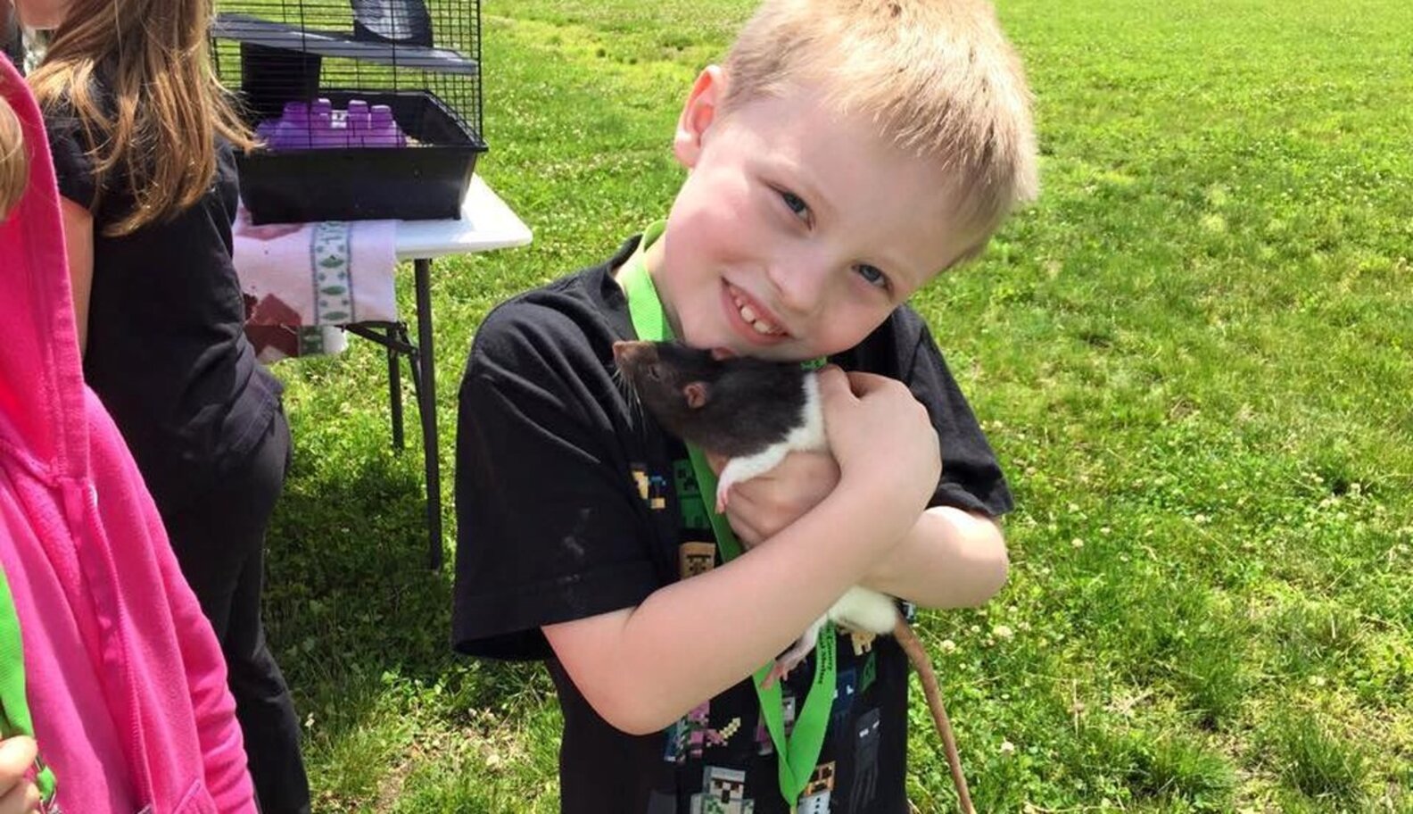 Senior Rat Gets Everything He Wants On His Bucket List - The Dodo