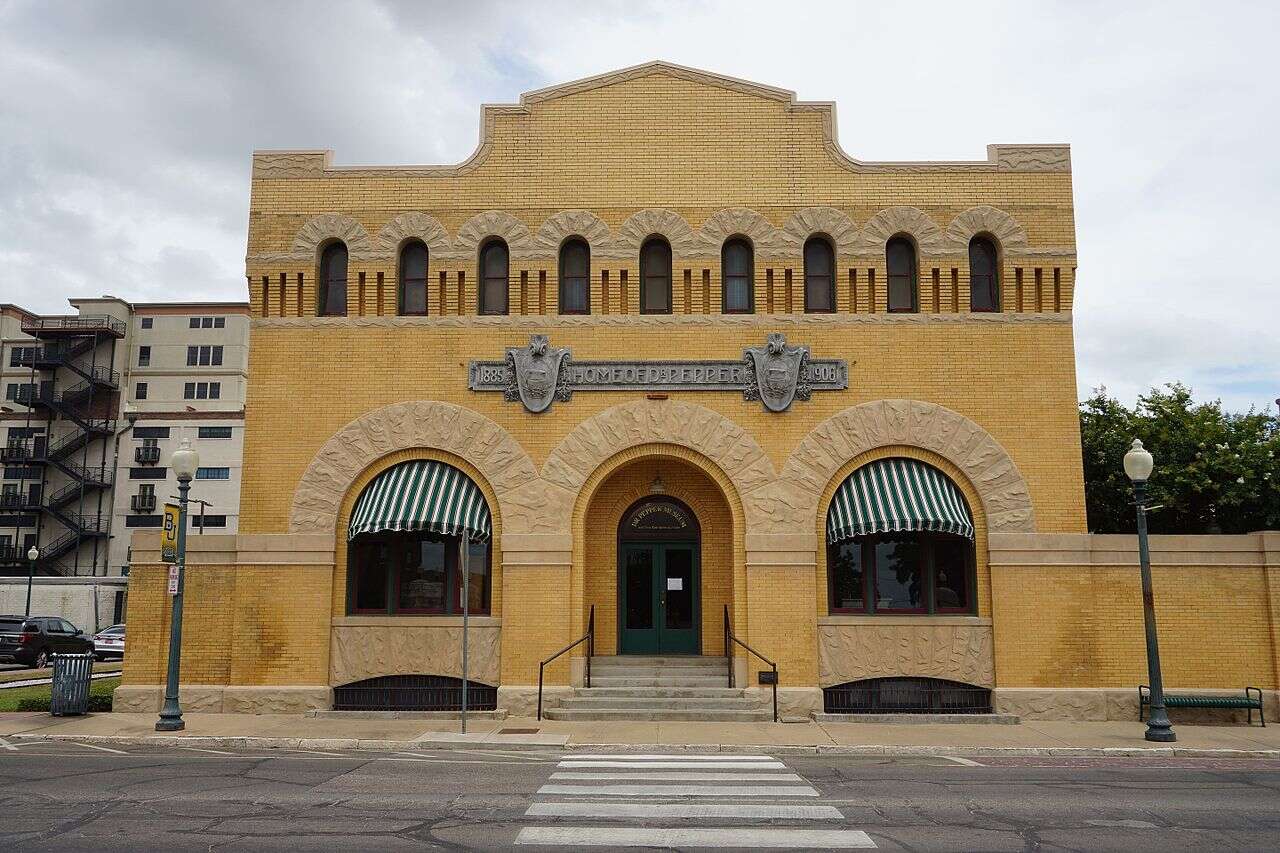 dr pepper museum facade