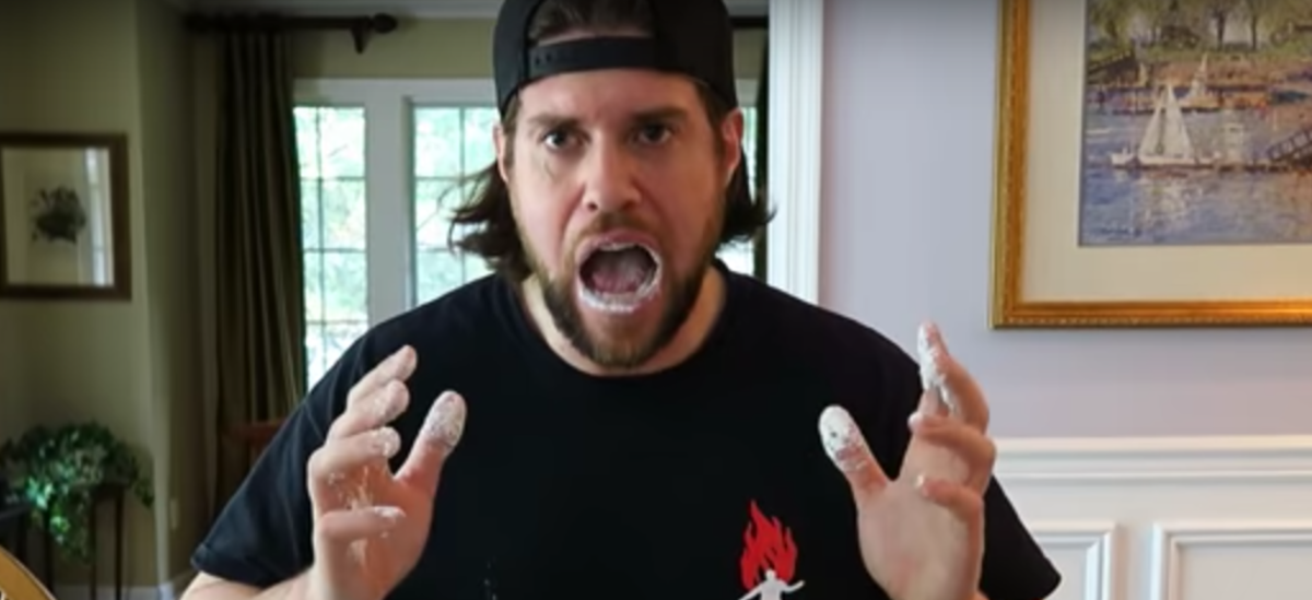 L A Beast Sets Record For Eating Powdered Donuts Despite Weird Rules Thrillist