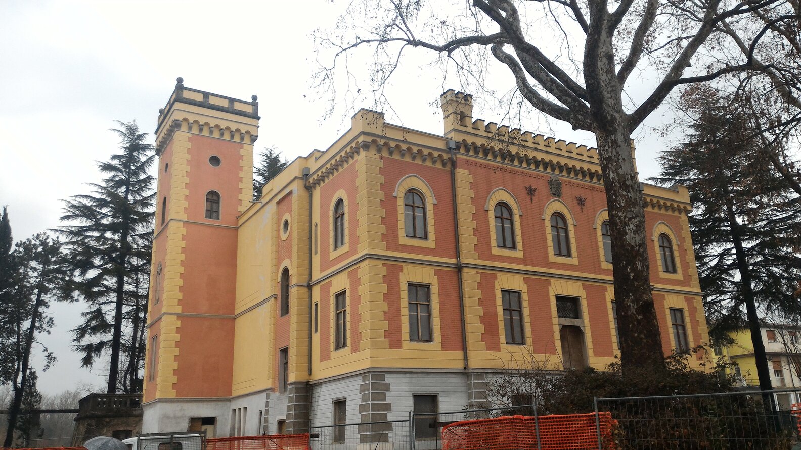 Italy Giving Away Old Castles & Property to Potential Developers