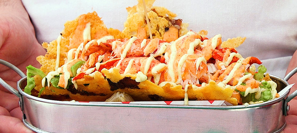 This Lobster Roll Swaps the Bun for a Bacon & Cheese Taco Shell