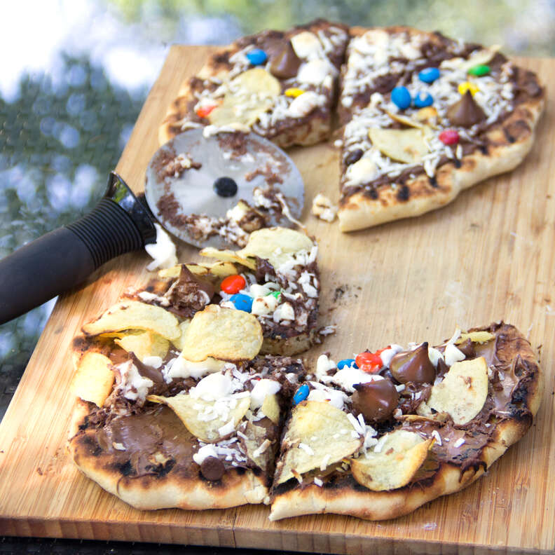 Grilled chocolate Pizza