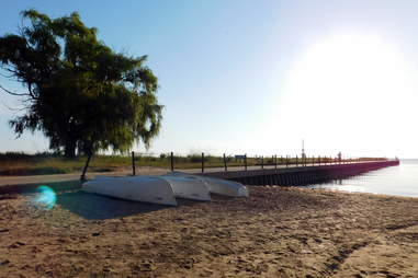 Download Best Beaches In Chicago To Sunbathe At This Summer Thrillist HD Wallpaper Best Beaches In Chicago To Sunbathe At This Summer Thrillist Free HD