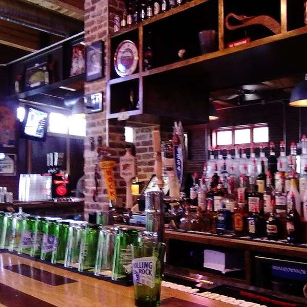 Trackside Tavern: A Bar in Decatur, GA - Thrillist