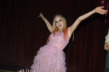 Avril Lavigne S The Best Damn Thing Album Dominated Pop Music In 2007 Thrillist