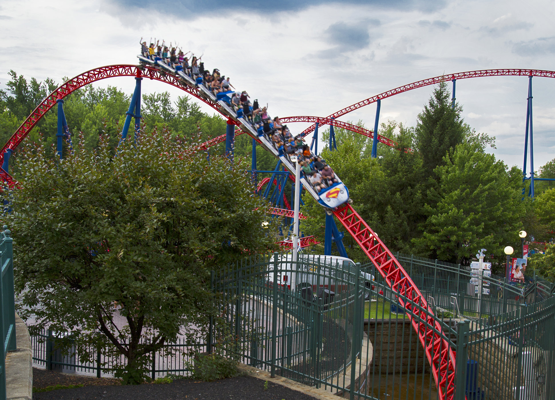 Best Roller Coasters In The Us Thrillist - slender super fun roller coaster roblox
