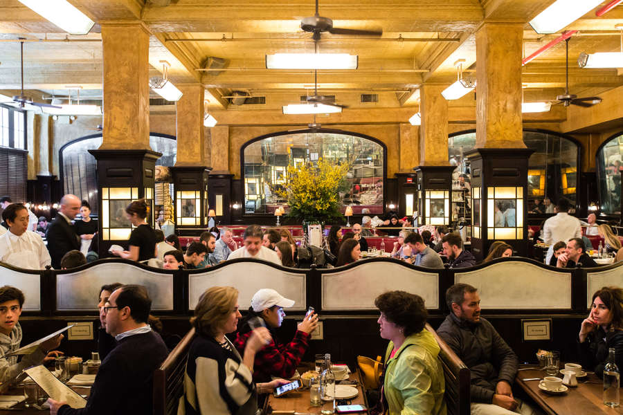 Most Famous Nyc Restaurants Iconic Places To Eat In New York City Thrillist