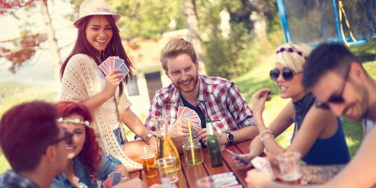 Drinking Card Games 6 Easy Card Drinking Games Thrillist