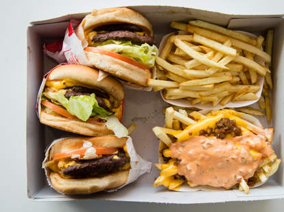 In N Out Employee Reveals Secret Menu Burger Practices In Reddit Ama Thrillist