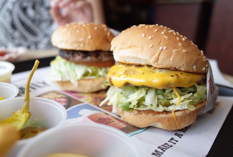 Burger Liquor Pairings: Best Spots for Burgers and Cocktails - Thrillist