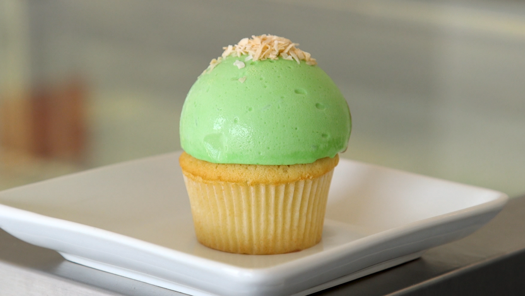Silk Cakes Asian Bakery in Queens, NYC Tops Cake With Ice Cream Thrillist