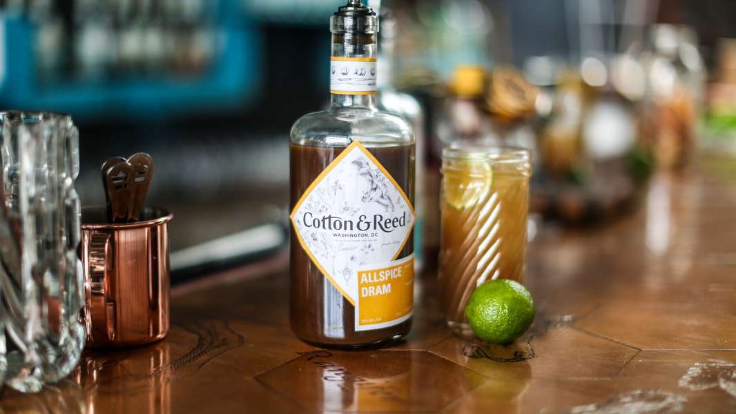 Cotton & Reed: A Bar in Washington, D.C. - Thrillist