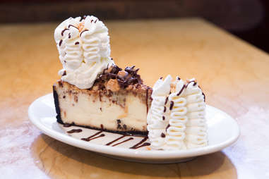 snickers cheesecake