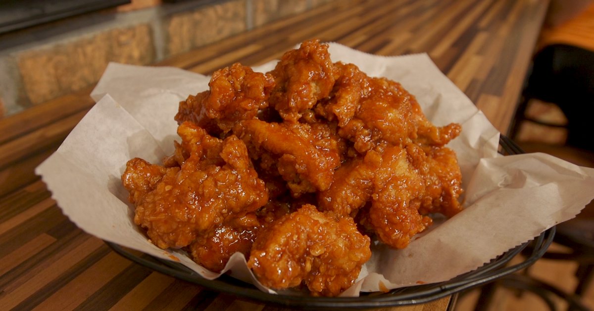 bb-q-chicken-university-opens-in-koreatown-nyc-location-thrillist