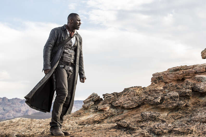 idris elba as the gunslinger in dark tower movie
