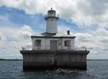 fourteen foot shoal