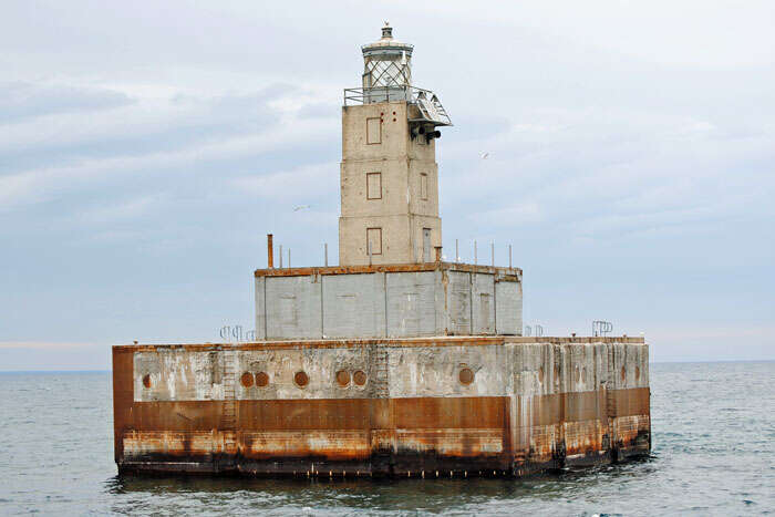 lansing shoal lighthouse