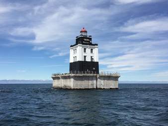 poe reef lighthouse