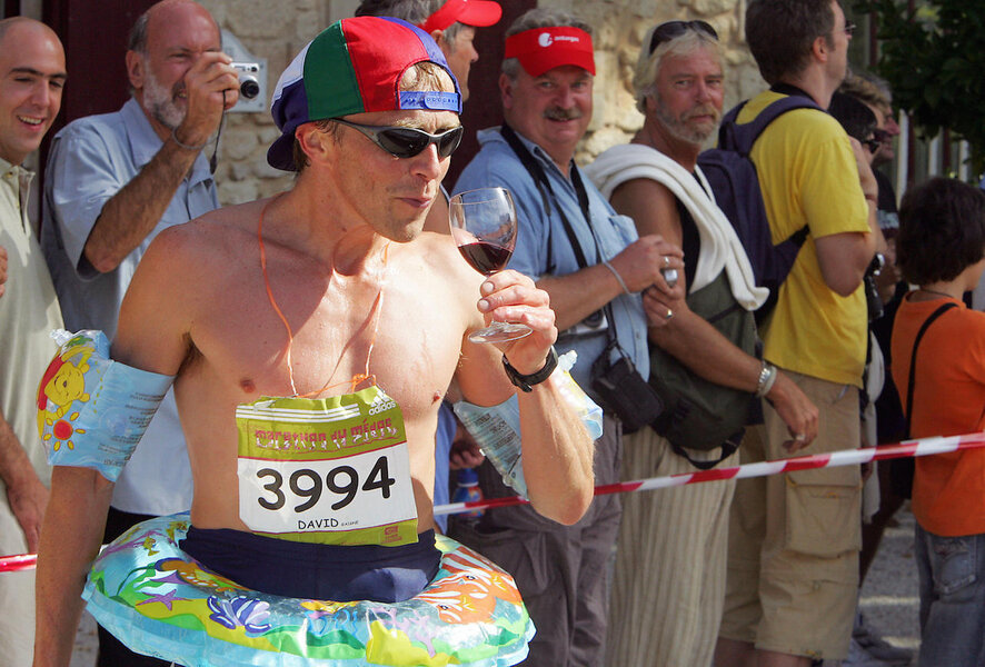 Beer Running Beer Marathon: Beer Races Bring New Meaning to ‘Beer Run’ - Thrillist