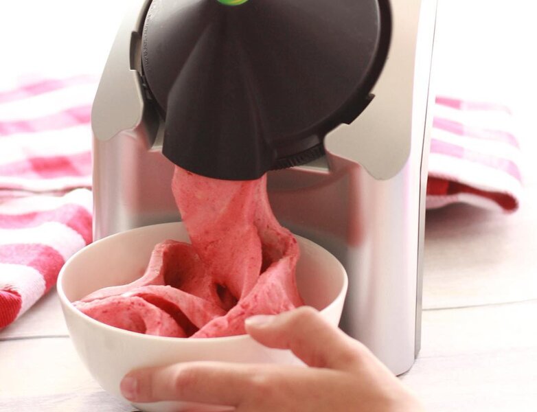 Yonanas Deluxe Healthy Fruit Soft-Serve Dessert Maker, Pink