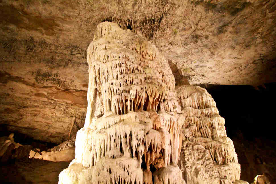 Most Beautiful Caves In The US For Hiking And Spelunking Thrillist   Gn Gift Guide Variable C;jpeg Quality=20 