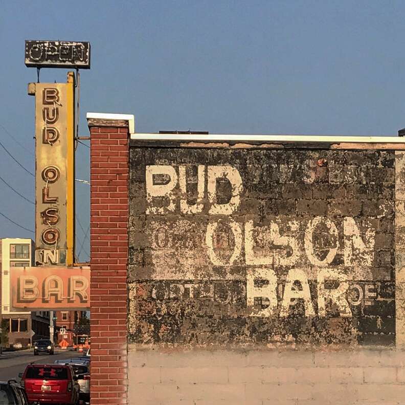 Bud Olson's Bar