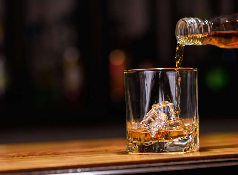 Should You Have Whisky with Ice over Summer 2023?