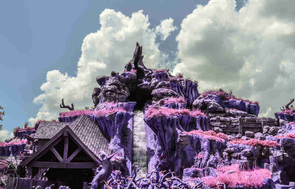 Disney Dark Kingdom Rumored Disney Villain Theme Park Plans - villian mountain