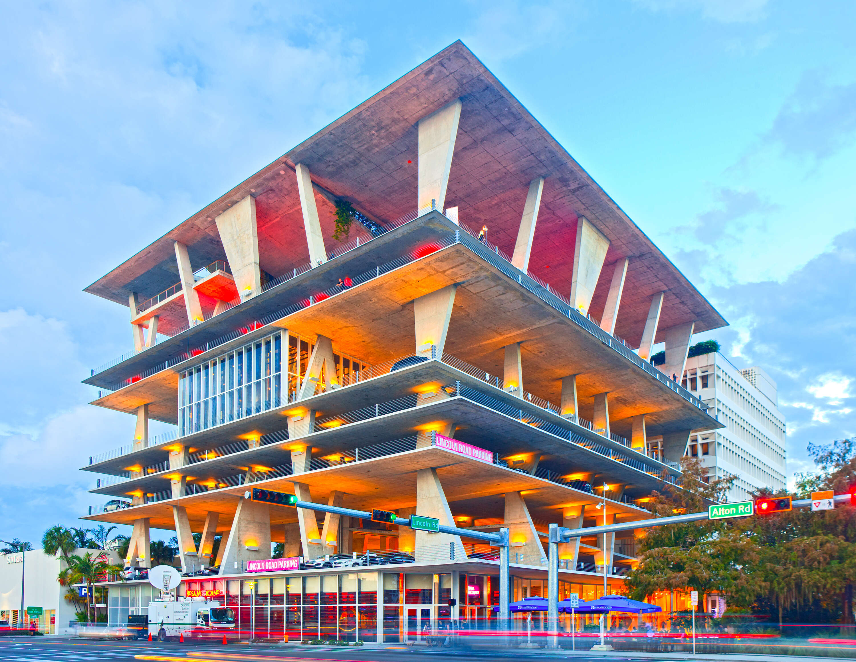 a parking garage in miami, florida