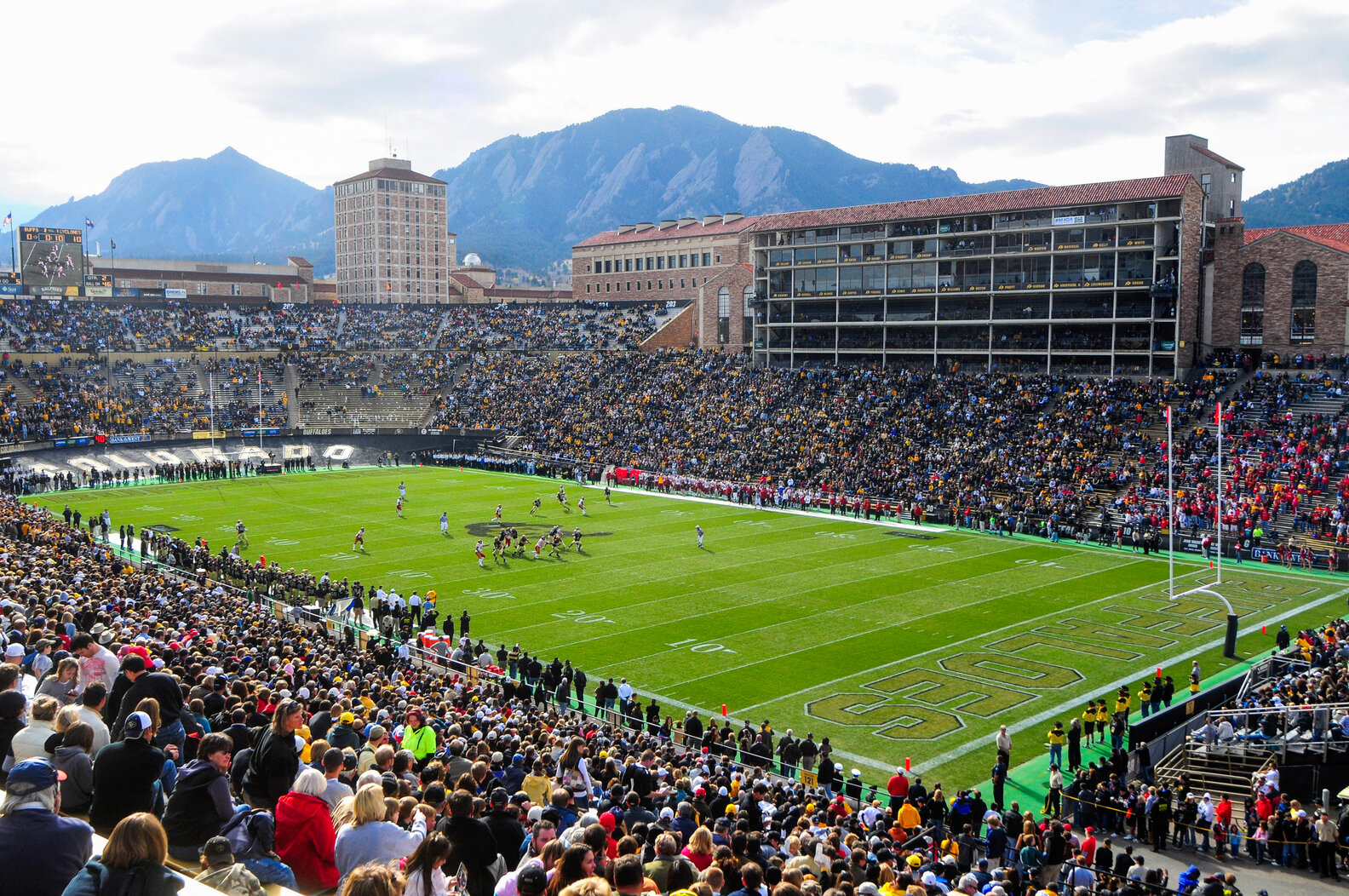 Best College Football Stadiums in America, Ranked The Top 25 Thrillist
