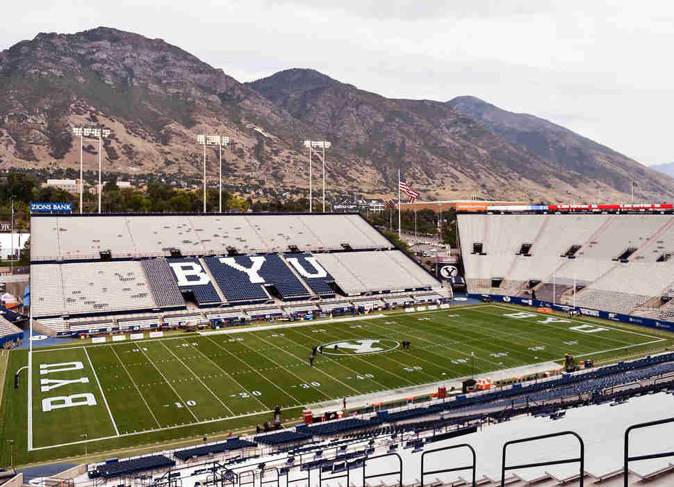 Best College Football Stadiums in America, Ranked: The Top 25 - Thrillist