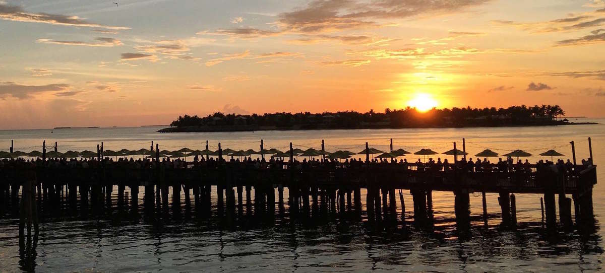 These 7 Bars Are The Best Places To Watch The Sunset - Thrillist