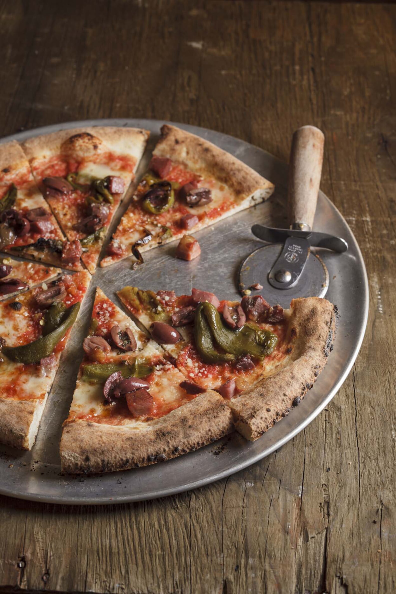 Best Pizza in Memphis Pizza Shops With the Best Slices in the City