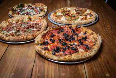 Best Pizza in Charlotte: Pizza Places With the Best Slices in Town ...