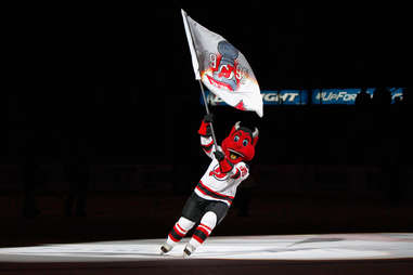 nj devil on ice