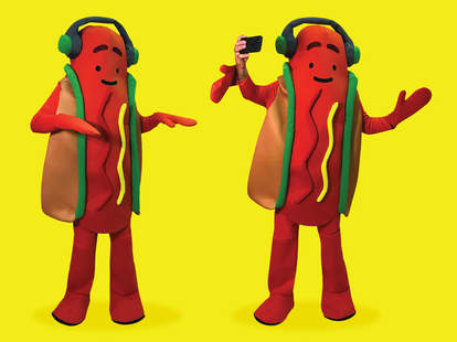 Snapchat S Dancing Hot Dog Is Now A Halloween Costume Thrillist