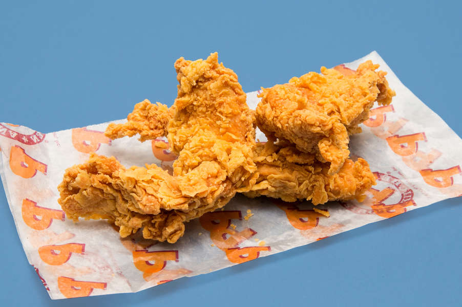 Restaurant Admits to Using Popeyes Chicken as Its Own Thrillist