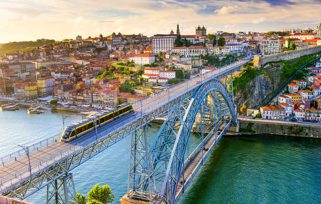 11 Thanksgiving Getaways for a Long Weekend With Zero Drama