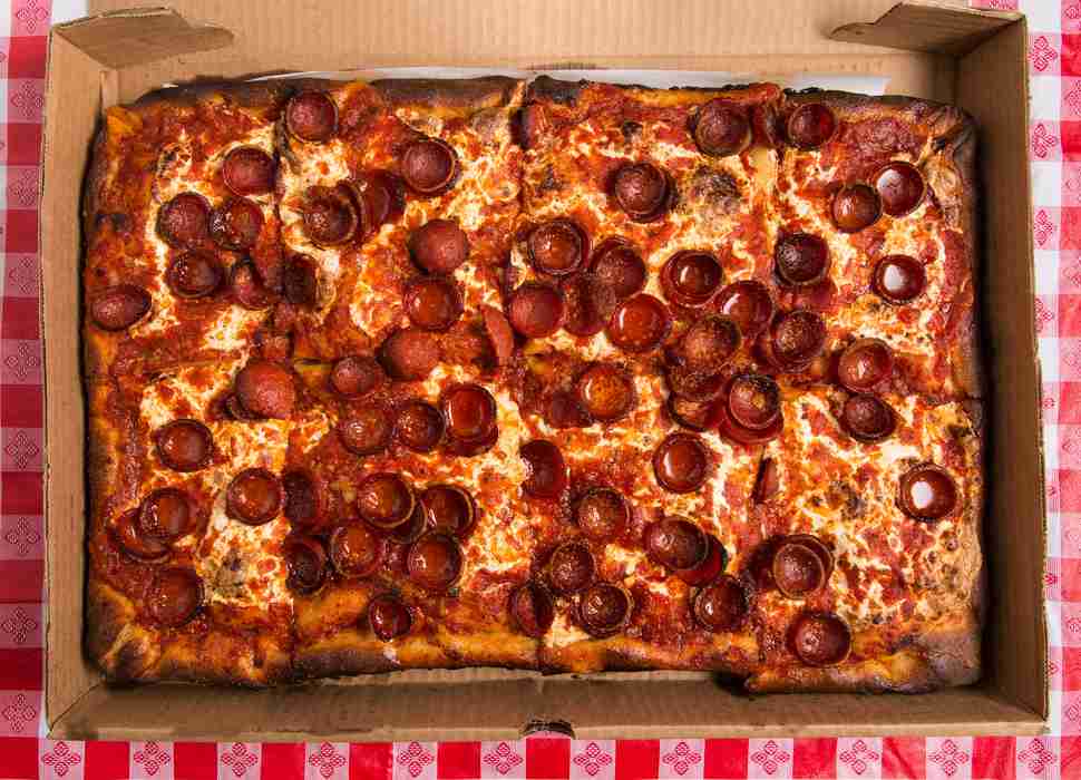 Best Pizzerias Near Me In 35 Us Cities Thrillist